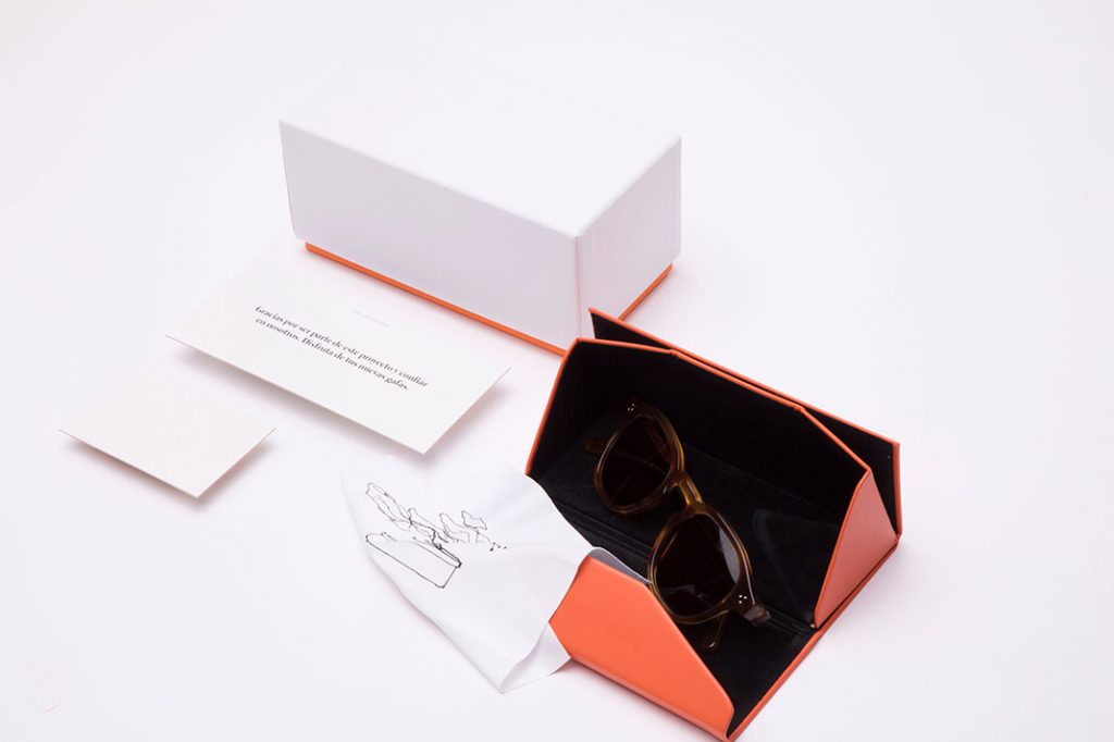 lobster-cajas-a-medida-para-packaging-ecommerce